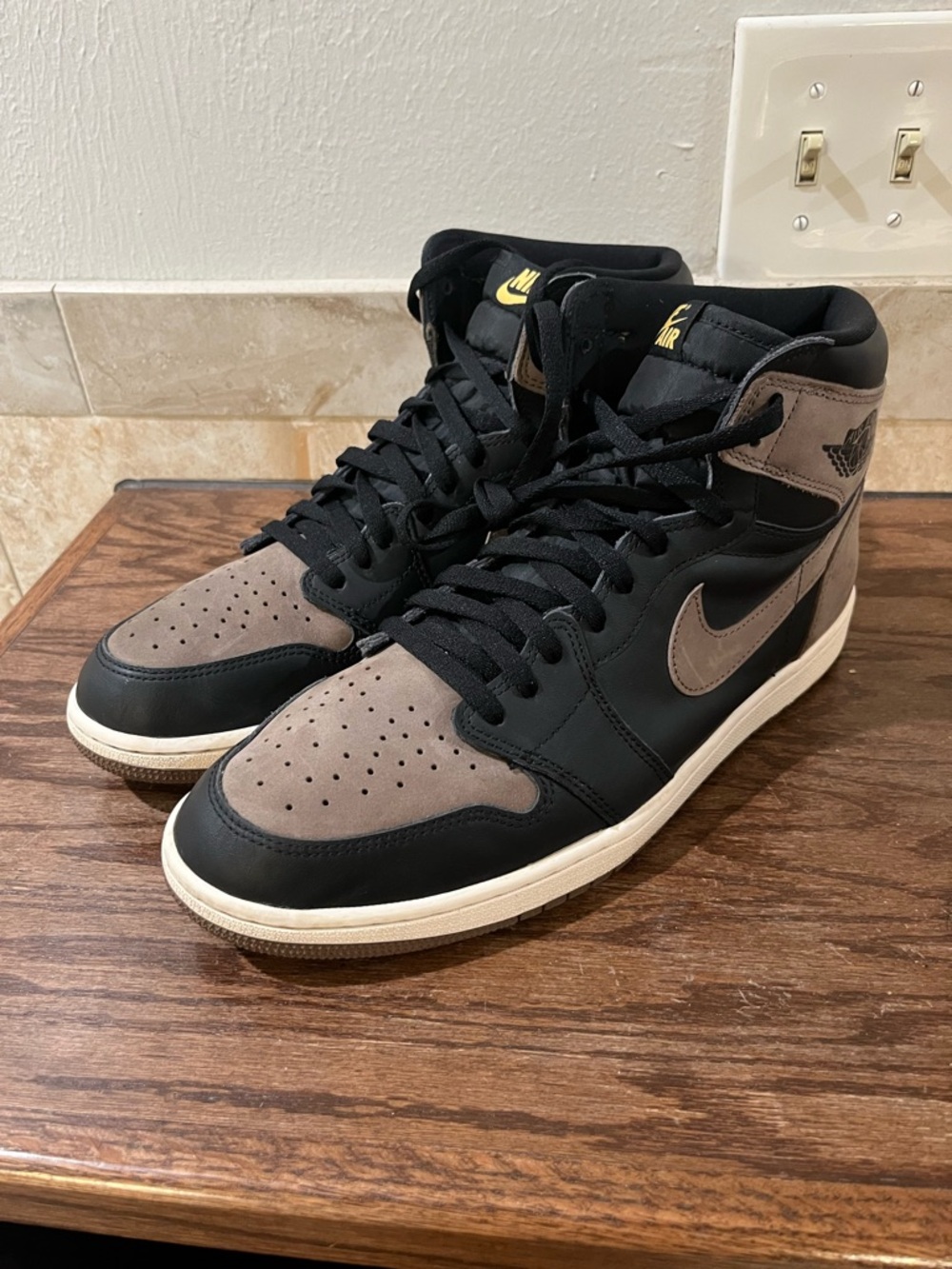 Nike Air Jordan 1 High Palomino sz 14